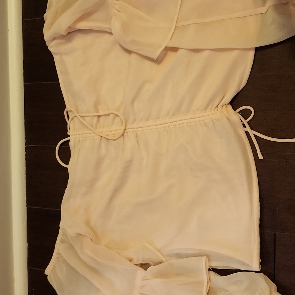 GUESS Brailyn Ruched Halter Top - Picture 5 of 7